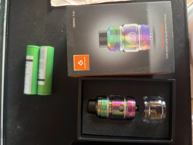 Photo secondaire 1 - Vapoteuse GeekVape L200 Rainbow occasion