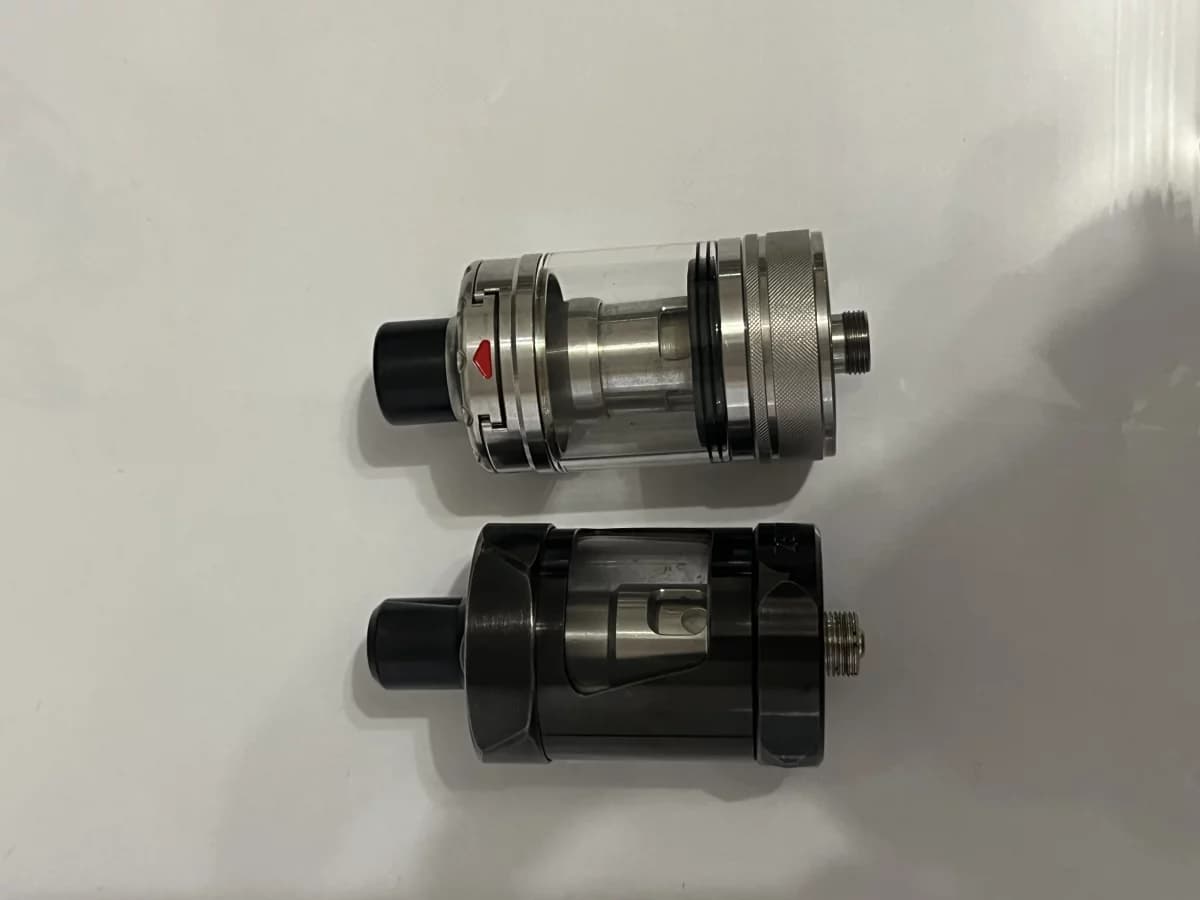 lot clearomiseurs nautilus et zenith 2