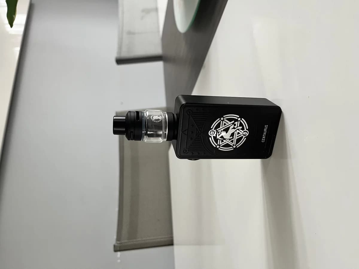 Centaurus m200 + clearomiseur geekvape