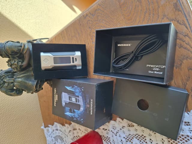 Photo secondaire 1 - Box Wismec Predator 228W Argent NEUVE occasion
