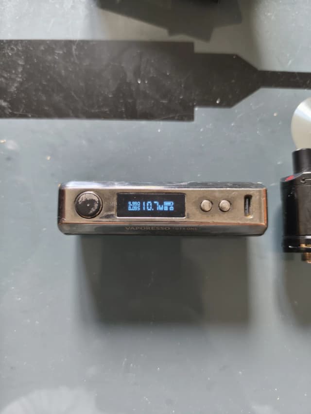 Photo secondaire 1 - Vaporesso gtx one mod en bon etat occasion