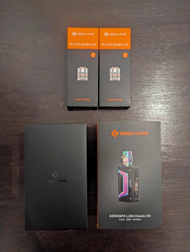 Photo secondaire 2 - Lot pour Geekvape L200 classic kit multicolor occasion