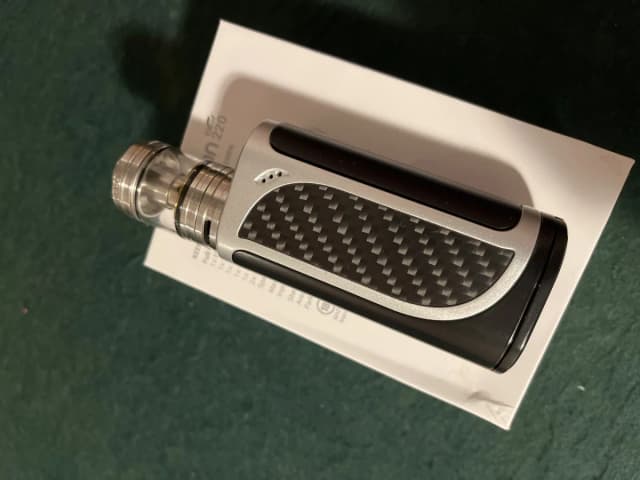 Photo secondaire 2 - IkonnEleaf 220. 2A Quick charge  HW Coil occasion