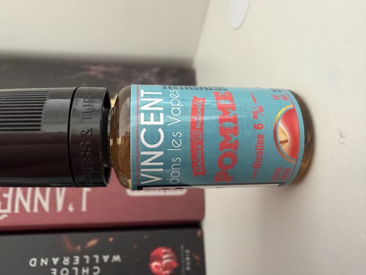 Vincent dans les vapes - liquide saveur Pomme