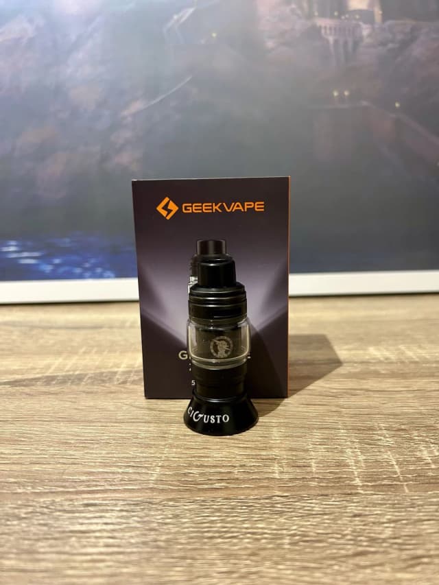 Photo secondaire 2 - Clearomiseur Z Fli tank Geekvape occasion