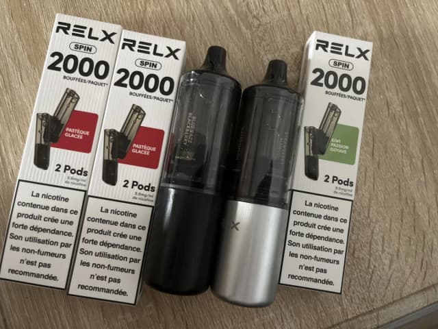 Photo secondaire 1 - 2 cigarette RELX + 3 boites recharge occasion