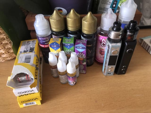 Photo secondaire 2 - Deux Ecigarettes occasion