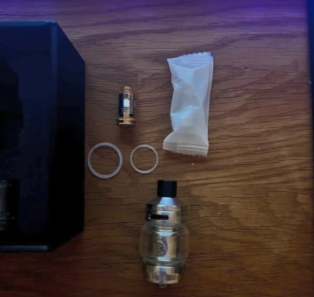Photo secondaire 1 - Clearomiseur Z Nano 2 Geek Vape occasion