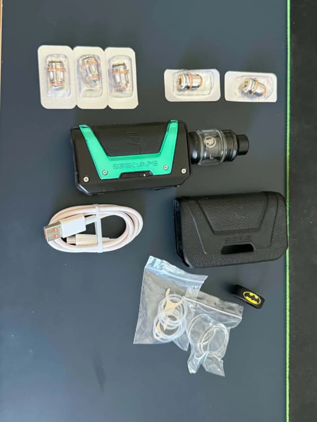 Photo secondaire 1 - Geek Vape L200 LPV Edition Pack complet occasion