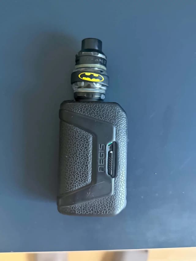 Photo secondaire 2 - Geek Vape L200 LPV Edition Pack complet occasion