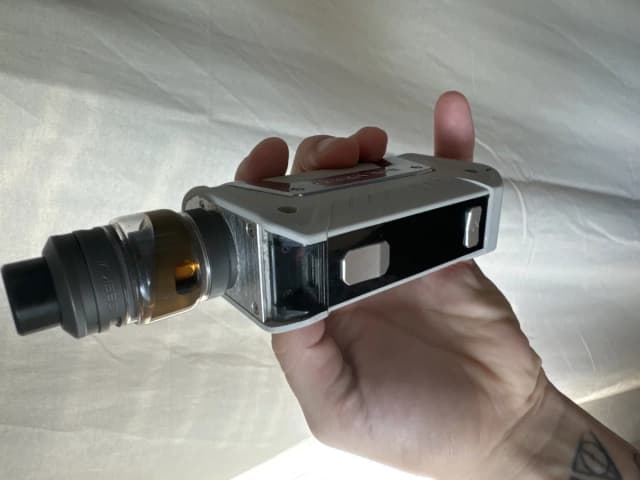Photo secondaire 1 - GeekVape L200 grise occasion