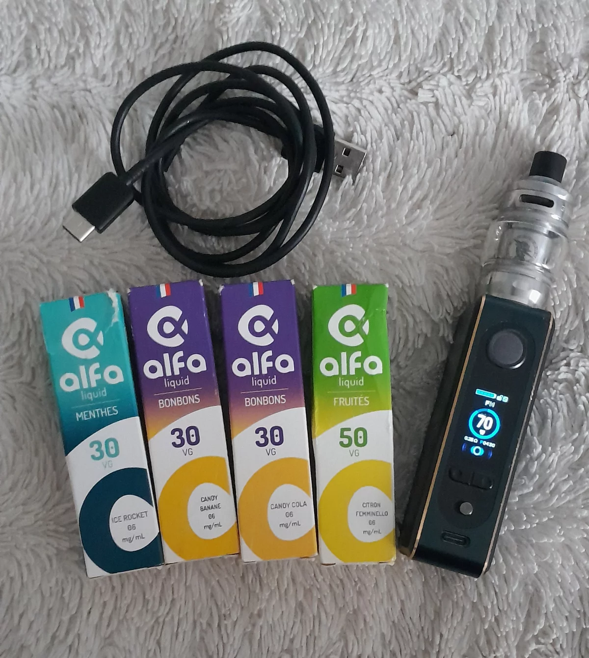 E-Cigarette Vaporesso +4 liquides occasion