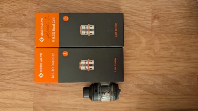Photo secondaire 1 - clearomiseur subohm geekvape Z et boites serie M occasion